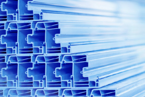 Color measurement of plastic profiles