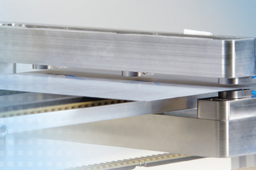 High precision thickness measurement of silicon wafers 